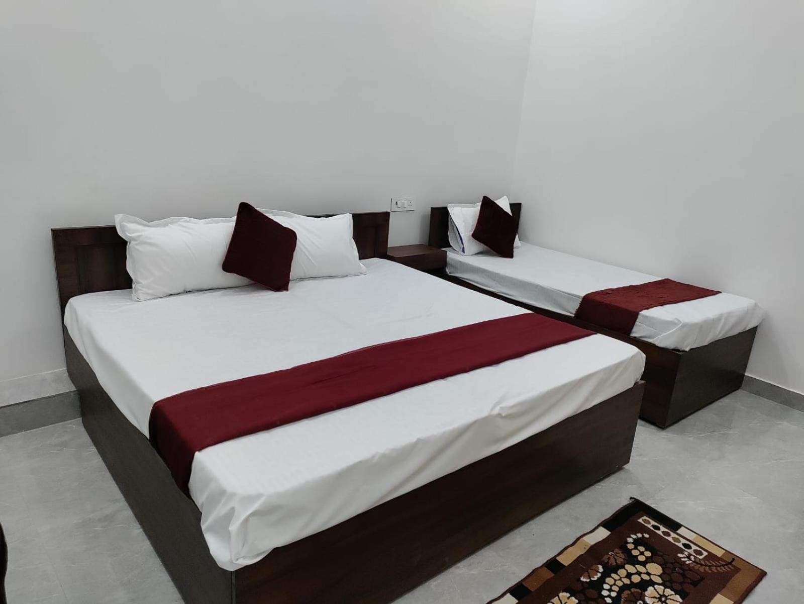 The Ashoka Palace Ayodhya Extérieur photo